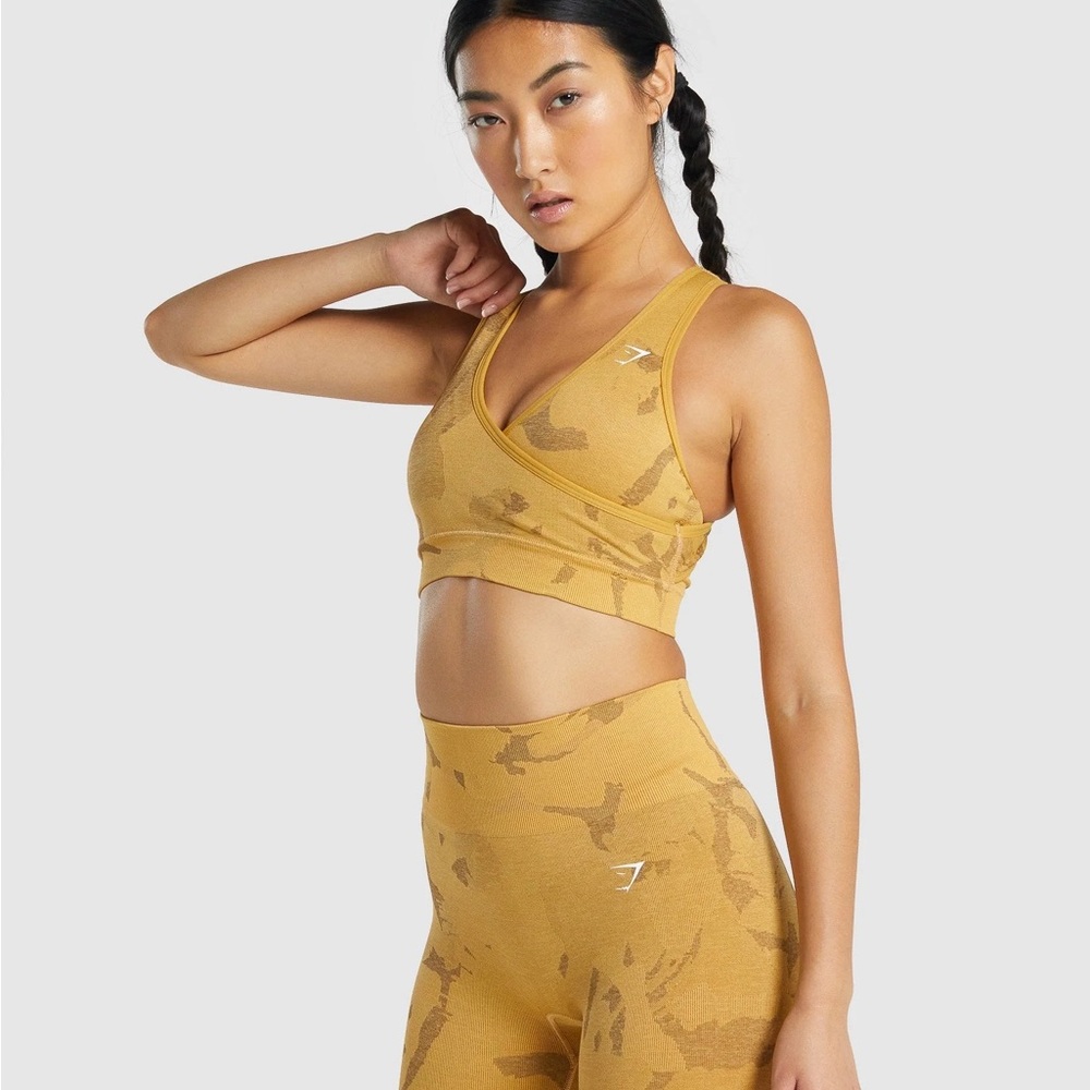 Gymshark Adapt Camo Seamless 3 piece Set Yellow - (XS Leggings) (S Bra & Top)